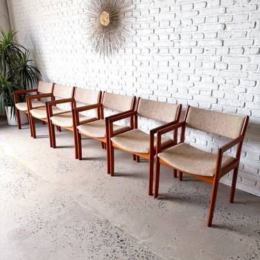 Teak Dining Chairs With Arms Set of 6 by D-Scan