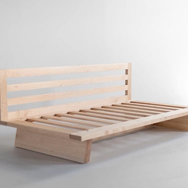 Maple Sabi Daybed 