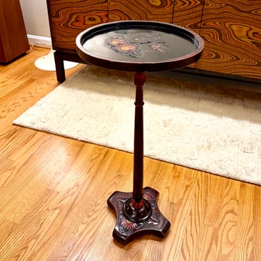Vintage Chinese Chinoiserie Lacquered Wood Side Table 27” Tall 
