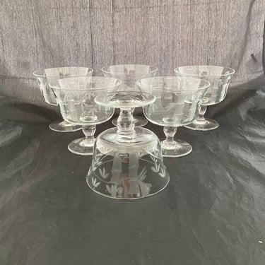 Set of 2 Sasaki Bamboo Etched Crystal Mid Century Modern Cocktail Coupe Glasses, Retro Tiki Low Champagne Saucers, Dessert Sherbet Cups 