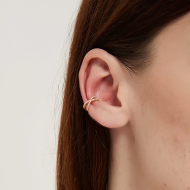 Presley gold vermeil pave ear cuff, criss corss ear cuff, pave earring, criss cross earring, conch earring, no pierce earring, cuff earrings 