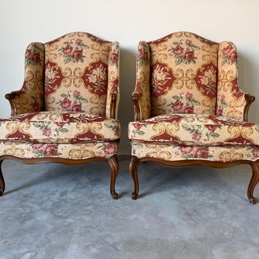 Vintage Hickory Chair Louis XV Style Wingback Lounge Chairs – A Pair 