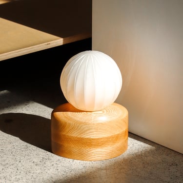 CAIRN LAMP 09