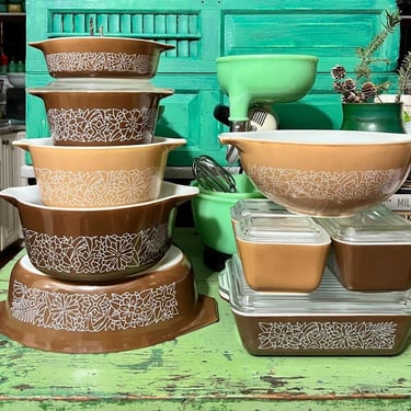 Woodland Brown Pyrex