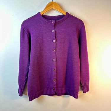 Vintage 60’s Purple cardigan sweater~ acrylic knit Size Medium 