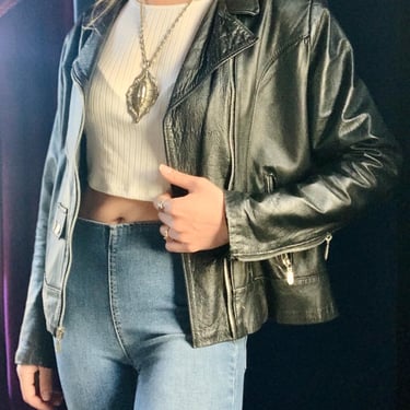 1980-90s Black Leather Biker Jacket / Classic Vintage Motorcycle Jacket / Perfectly Worn In / Distressed / Heavy Metal / Women's Size Medium 