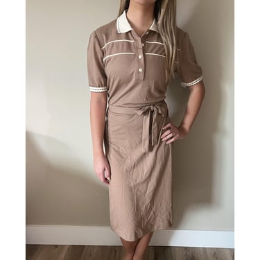 1970s Vintage Womens Lt Brown & Cream Polo Dress w/Collar by Claudia II sz 14 
