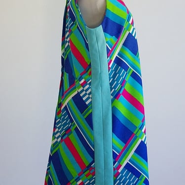 Vintage 60s Mod Dress, Psychedelic Print Dress, 1960s Dress, Shirt Dress, Sleeveless Dress, Mock Turtleneck Dress, Metal Zip, Bust 40 Large 