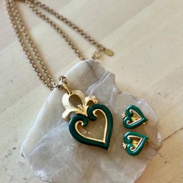 Vintage Paradise Long Green Heart Necklace Earrings Set 