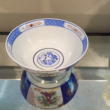Large porcelain hand-painted Asian bowl, vintage | blue, green, white and burgundy | decorative bowl | vintage Chinoiserie 