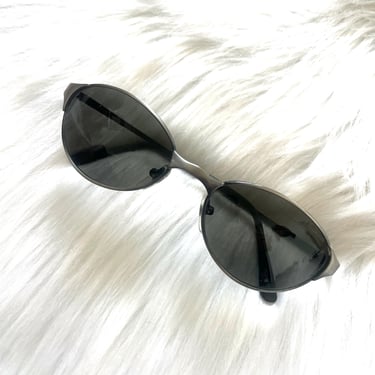 Vintage Y2K Silver Oval Dark Tinted Sunglasses 