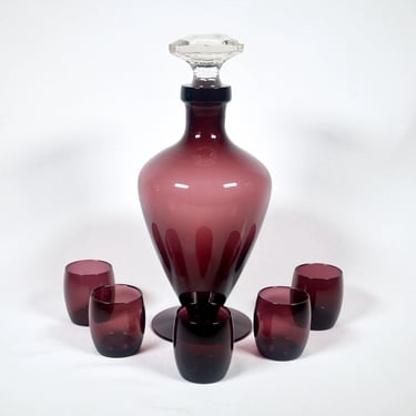 1930s Cambridge Glass Amethyst Decanter with 5 Glasses