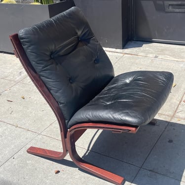 Siesta Lounge Chair by Ingmar Relling for Westnofa | Vintage Rosewood and Leather 