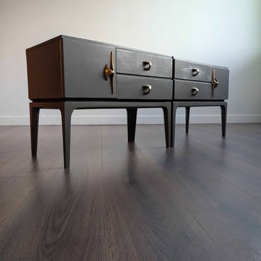 MCM Pair Nightstands Amazing Hardware