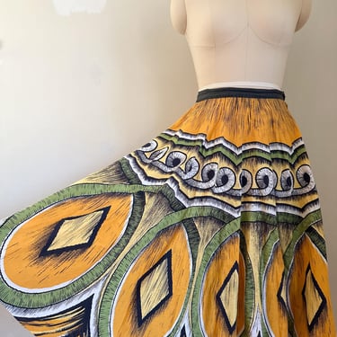 Vintage 1950s Novelty Print Circle Skirt / 27