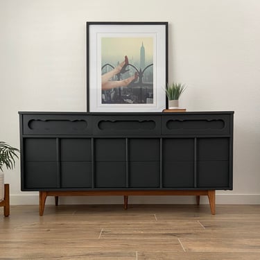 Vintage Mid Century Modern Dresser Credenza *Local Pick Up Only 