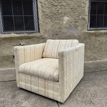 Mid Century Modern Lounge Chair: Danish Style Thayer Coggin Armchair 