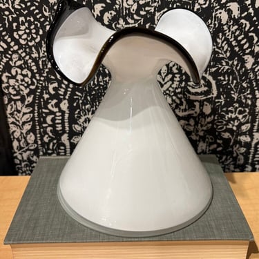 1980s ART GLASS VASE
