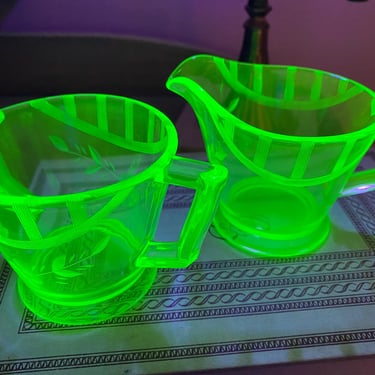 Vintage Vaseline Glass Sugar And Creamer Set, Green Glass, Uranium, Art Deco, 30's 