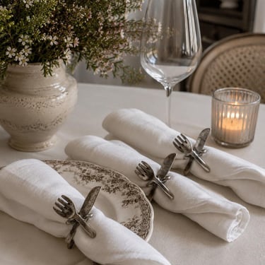 Set of 8 Silverplate Napkin Rings, Crossed Knife and Fork Napkin Holders, Vintage Table Decor, Dining Table Accessories, Hostess Gift 
