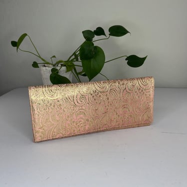 36th Floor Aloof - Vintage 1960s Pink & Gold Metallic Damask Clutch Purse 