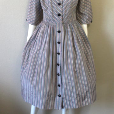 Vintage 40s 50s Grey Pink Pastel Striped Dress // Modern Size 6 8 10 medium 