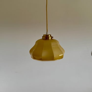 Vintage Beige Glass Pendant Lamp / Art Deco Inspired Scalloped Ceiling Light / Mid Century Yugoslav Hanging Lamp / 1960s 