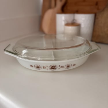 Vintage Pyrex Town & Country Divided Dish with Lid 