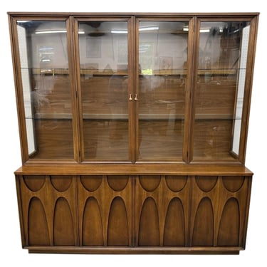 Mid-Century Modern Broyhill Brasilia 2-Piece Walnut China Cabinet 