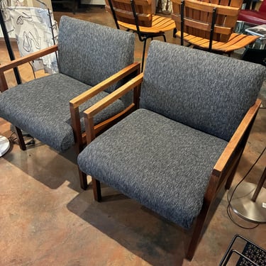 Mid Century Modern Lounge Chair 