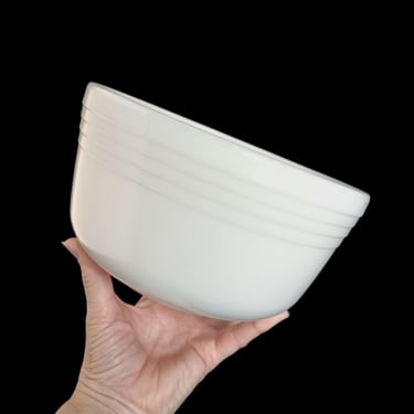 Vintage Pyrex Mixing Bowl Made for Hamilton Beach Mixer/Retro White Milk Glass Bowl/ 1950s/ Replacement/ Farmhouse Country Cottage Kitchen 
