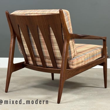 Milo Baughman Archie Walnut Lounge Chair 