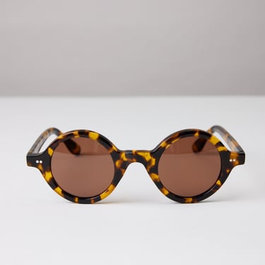 New York Eye_rish, Greystones. Light Tortoise Shell Frame with Brown Lenses 