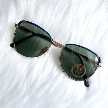 Vintage Round Black and Blue Marbled Sunglasses 