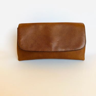 vintage Bottega Veneta brown toffee  leather embossed textured triangle clutch minimalist luxury bag 