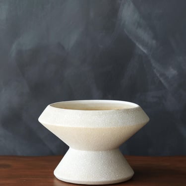 Vintage White splatter glazed California USA pottery planter 