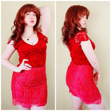 Y2K Betsey Johnson Red and Silver Scalloped Lace Mini Skirt / Small 