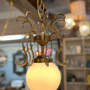 “Lily”Brass & Glass Globe Pendant Light – Vintage Style Hanging Lamp