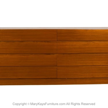 Danish Modern Long Teak Dresser by Vinde Mobelfabrik 