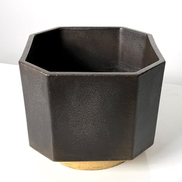 Vintage Mid Century Modern David Gil Black Architectural Pottery Planter for Bennington Pottery 1960s 