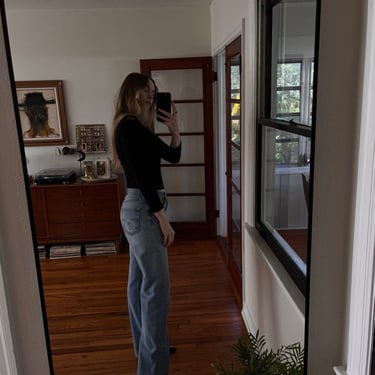 90s vintage Levi’s / button fly vintage Levi’s / vintage Levi’s denim / vintage denim / vintage jeans / 90s levi's / mid rid jeans / 