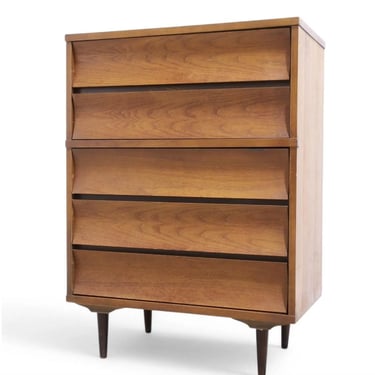 Mid Century MODERN Scalloped Drawer DRESSER by Johnson Carper, c. 1960's 