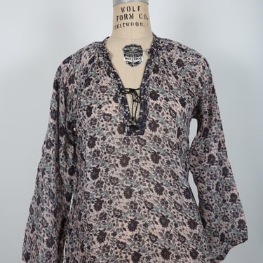 Vintage Blouse with pretty Floral Block Print Pattern with Gold Thread - Front Ties - Long Sleeves. 