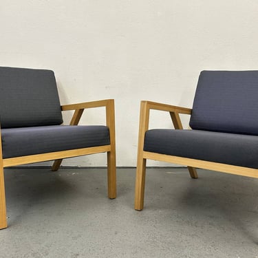 Gus Modern Lounge Chair