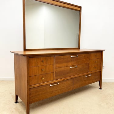 vintage mid century Drexel Modern 9 drawer dresser vanity chest cabinet with mirror 