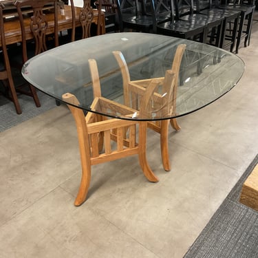 See Through Dining Table