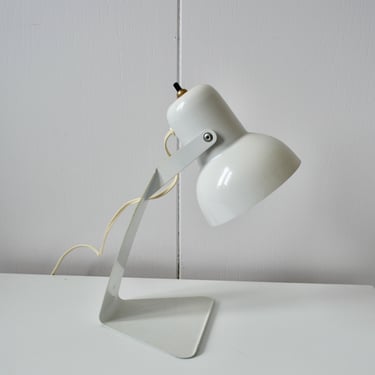 Vintage 80s Lyskaer White Metal Table Lamp. 1980s Adjustable Task Lamp. Postmodern Desk Lamp. Modernist Minimal Office Lighting 