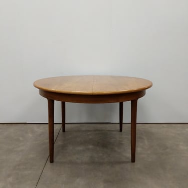 Vintage Mid Century Modern Teak Extendable Dining Table 