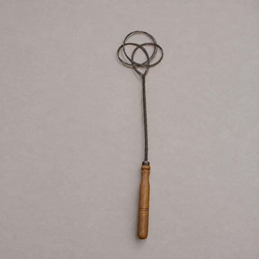 Vintage Wire Carpet Beater with Wooden Handle, Rug Beater, Rustic Laundry Room Decor 