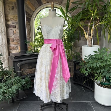 Vintage 1980s White Ivory Lace Strapless Dress Large Pink Bow Sash Flirtations Alfred Angelo 